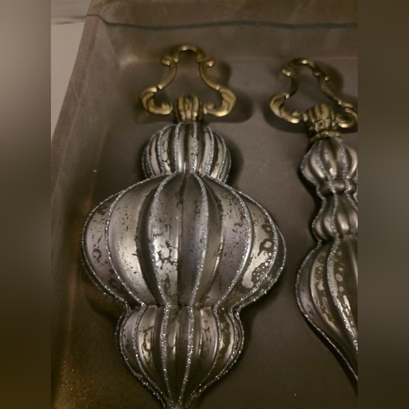 Vintage Mercury Glass Christmas Ornaments. 3 Pack Beautiful Elegant - Picture 2 of 5